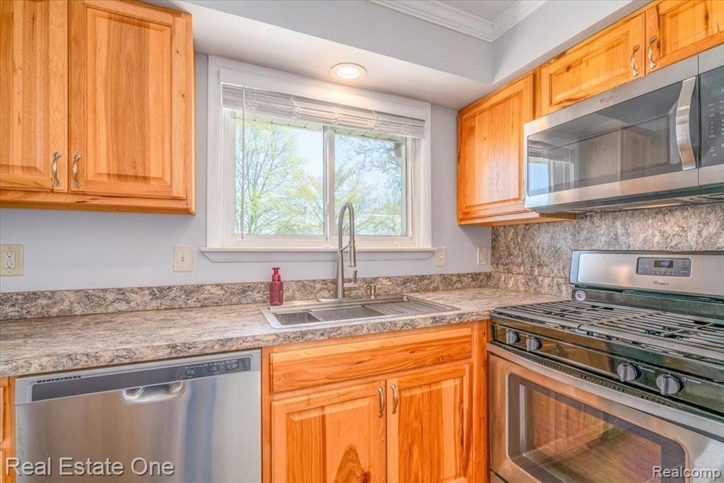 8041 FREMONT Street, Westland, MI — Photo 15