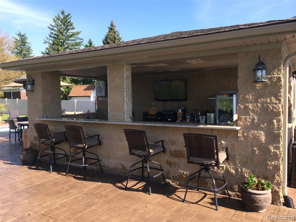 177 Biddle Avenue, Wyandotte, MI 48192 — Photo 14