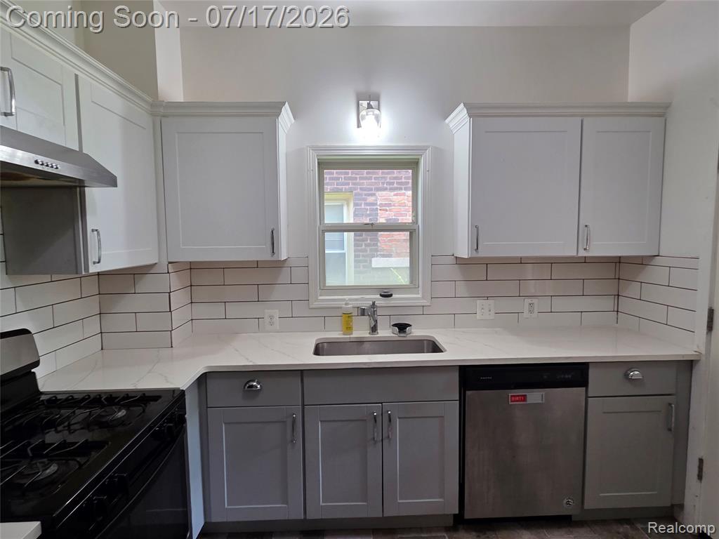 7455 Churchill Street, Detroit, MI 48206 — Photo 16