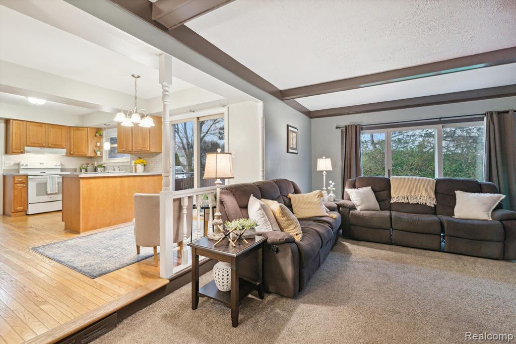 7730 CHARRINGTON Drive, Canton, MI 48187 — Photo 18