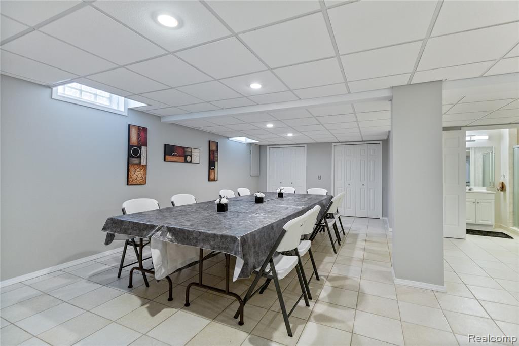 49279 Dunhill Drive, Macomb, MI 48044 — Photo 32