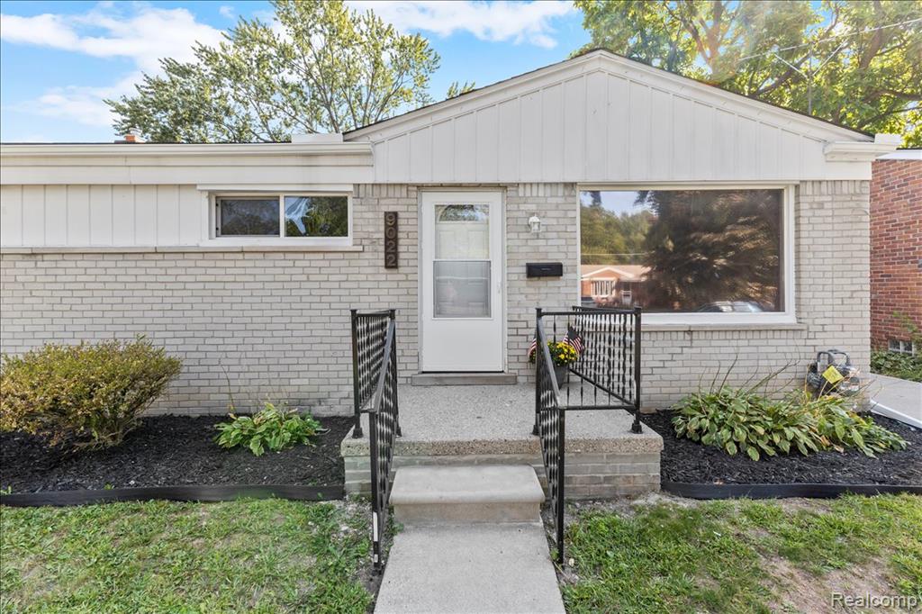9022 Lucerne, Redford, MI 48239 — Photo 5