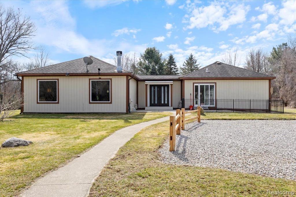 572 CASEMER Road, Lake Orion, MI — Photo 19