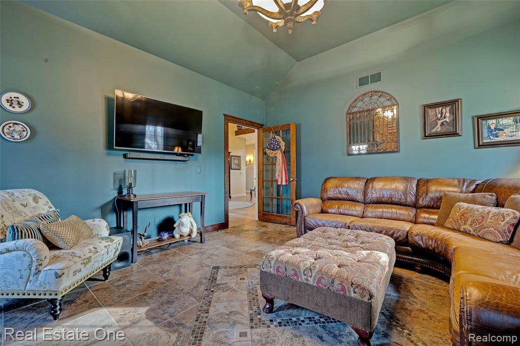 509 Bluebird Trail, Ortonville, MI 48462 — Photo 11