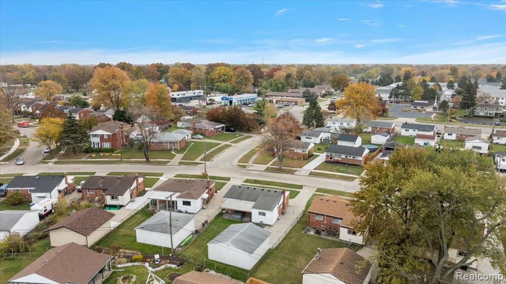 18053 S Wind Drive, Fraser, MI 48026 — Photo 12