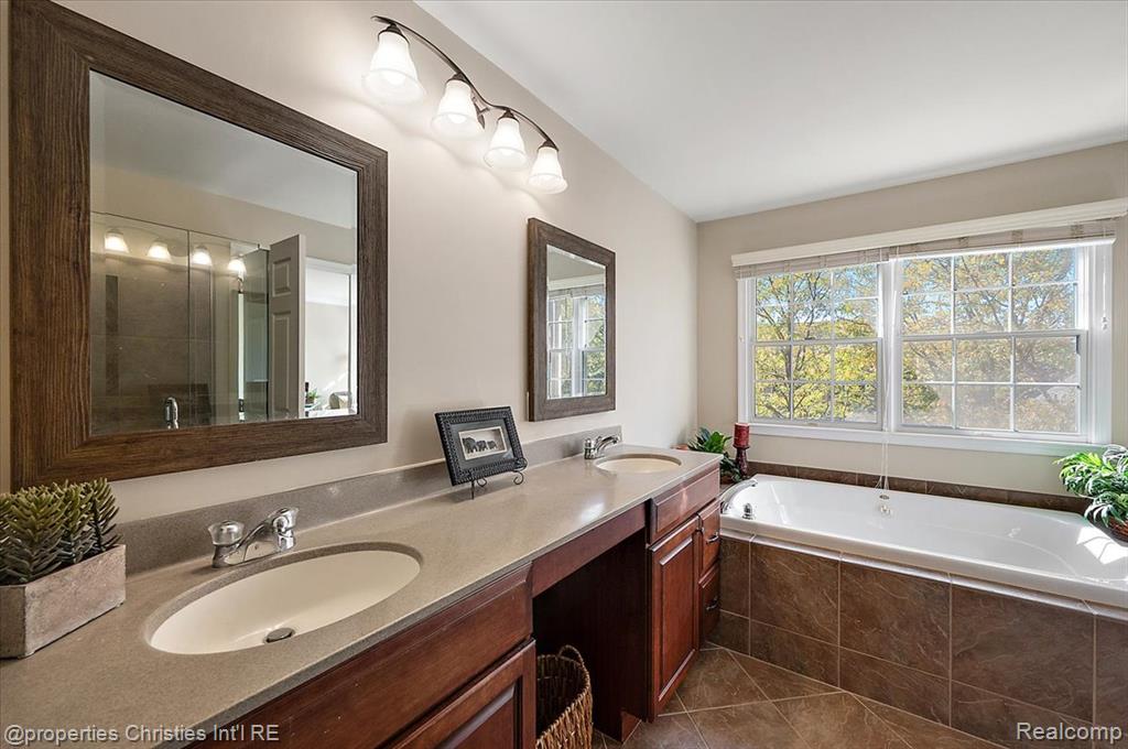 44683 Broadmoor Circle N, Northville, MI 48168 — Photo 39