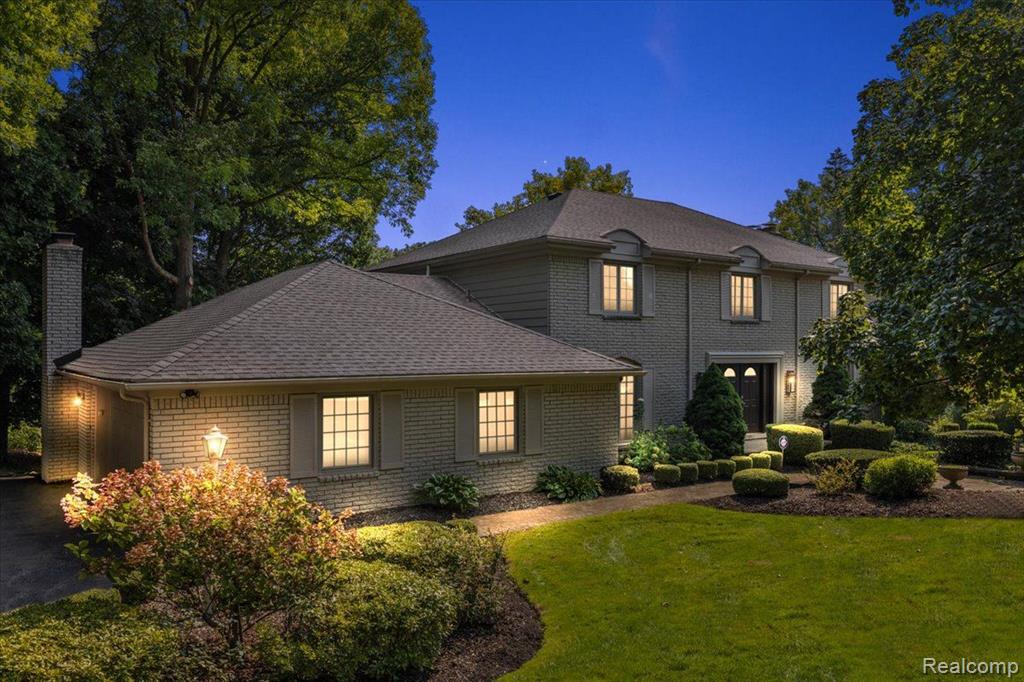 4363 SUNNINGDALE Drive, Bloomfield Hills, MI 48302 — Photo 2