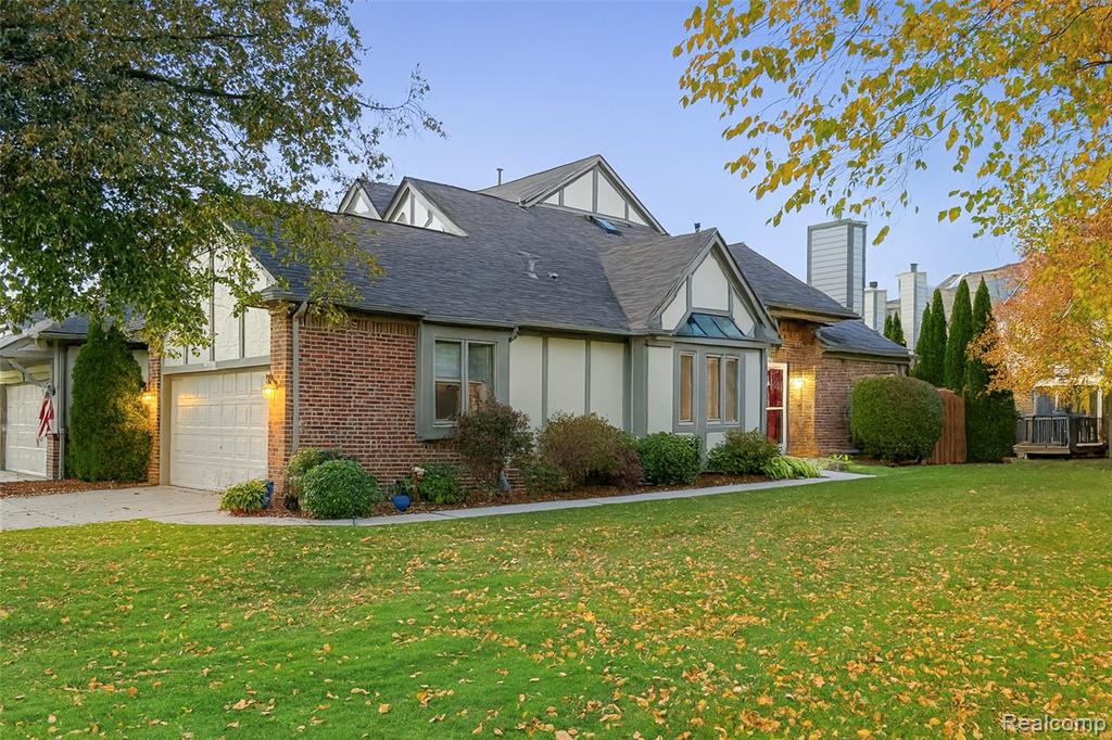 42162 Saratoga Circle, Canton, MI 48187 — Photo 2