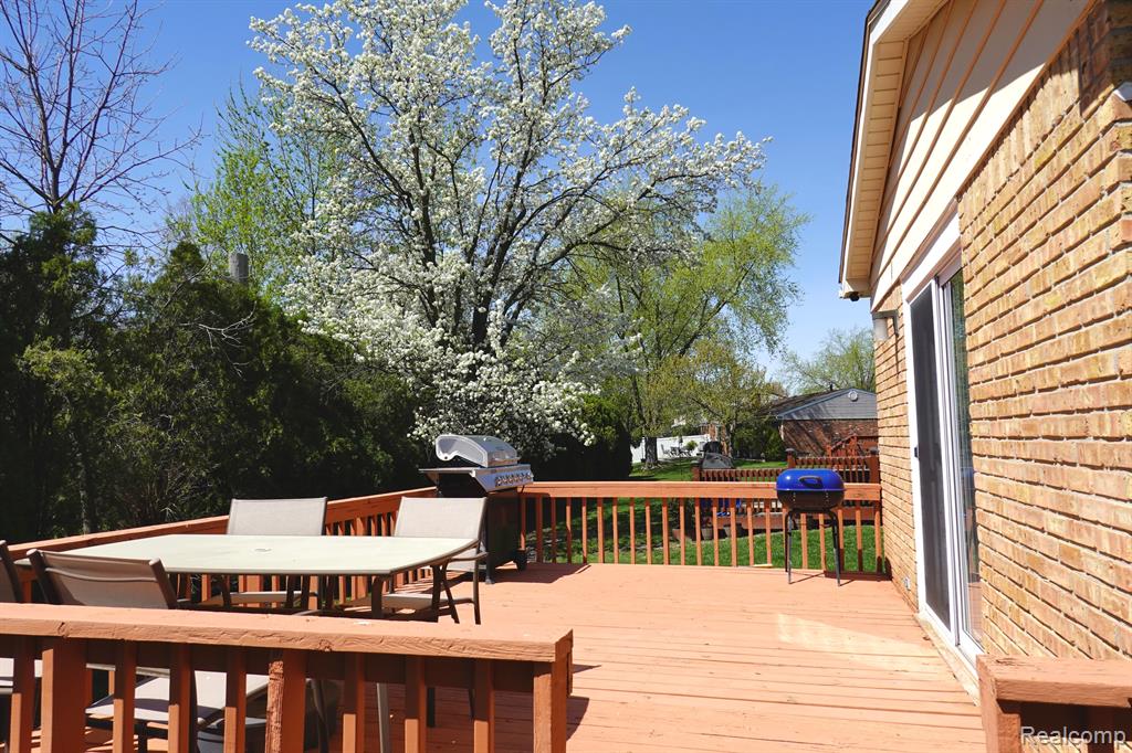 41425 GREENWOOD Drive, Canton, MI 48187 — Photo 20