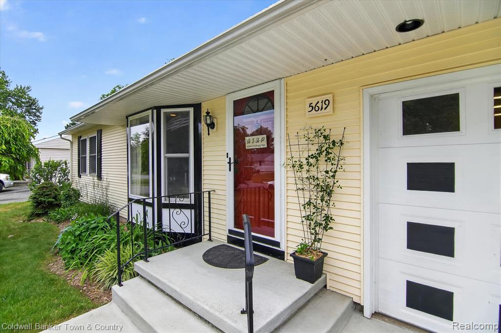 5619 Dogwood Street, Jackson, MI 49201 — Photo 6