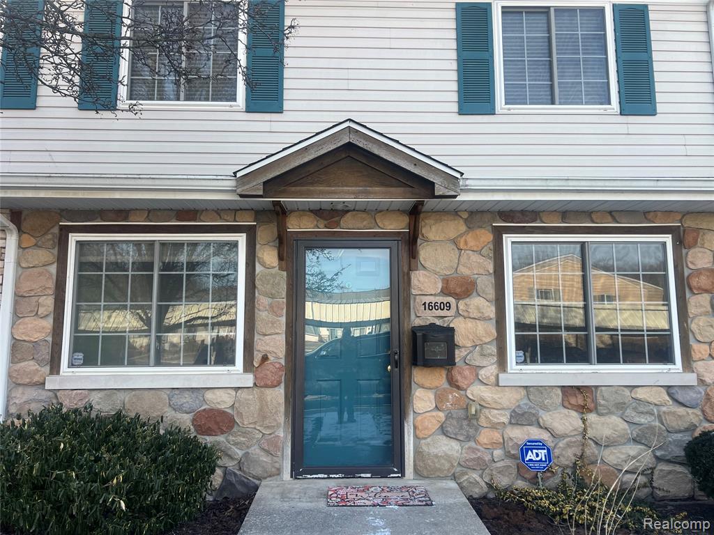 16609 Terrace Village Drive, 117, Taylor, MI 48180