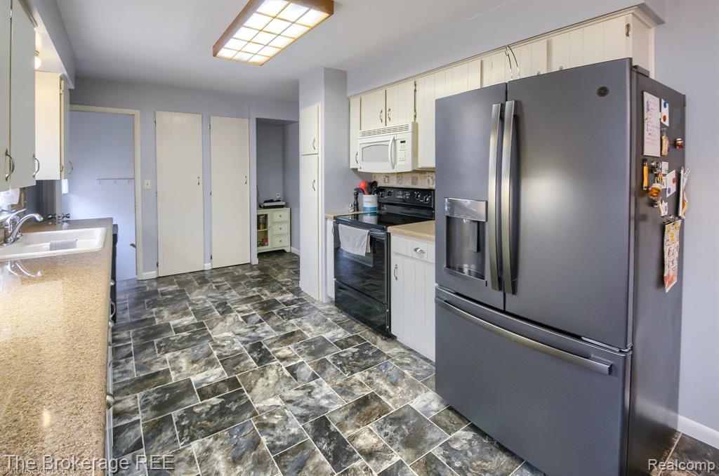 720 GARY RAY Drive, Davison, MI 48423 — Photo 16