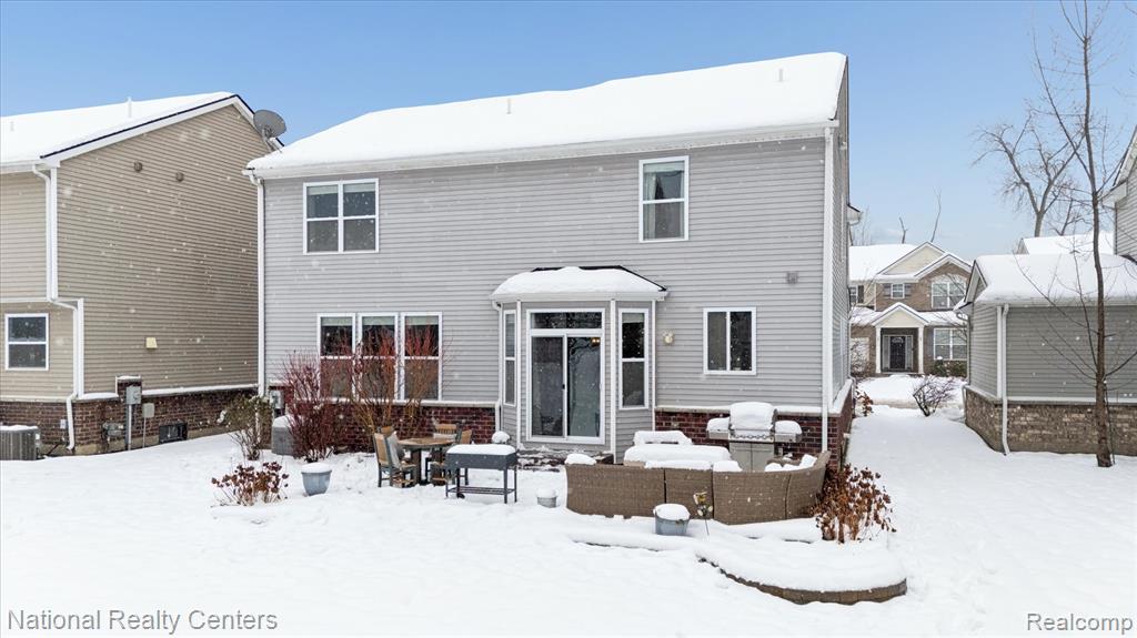 27316 Victoria Road, Novi, MI — Photo 52