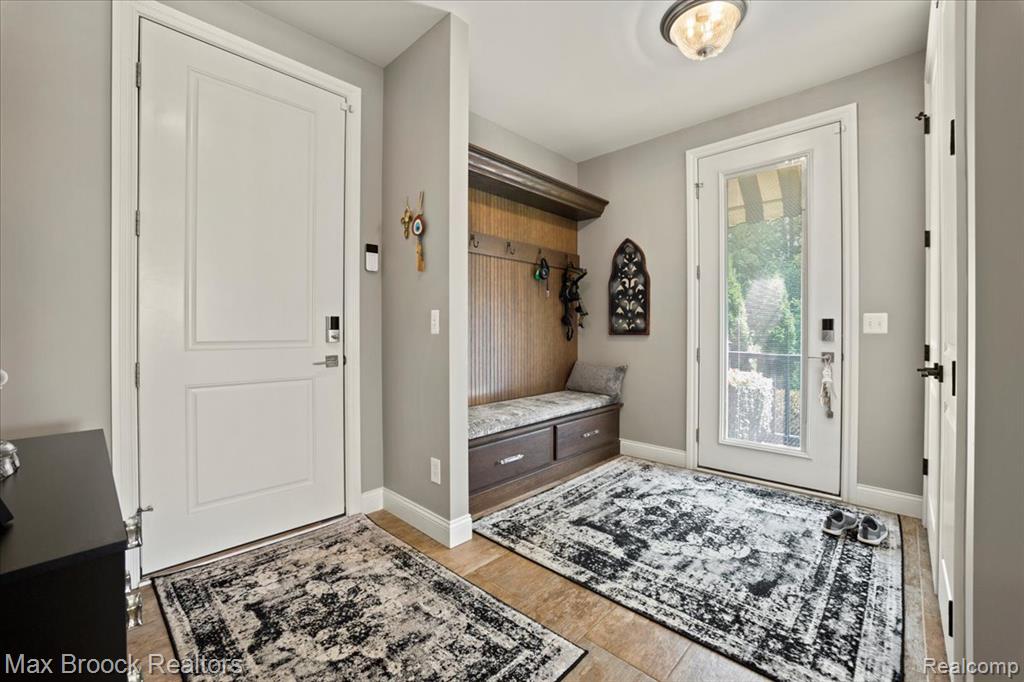 8184 Woodland Shore Drive, Brighton, MI 48114 — Photo 19