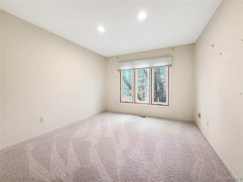 6953 Pebble Park Circle, 68, West Bloomfield, MI — Photo 19