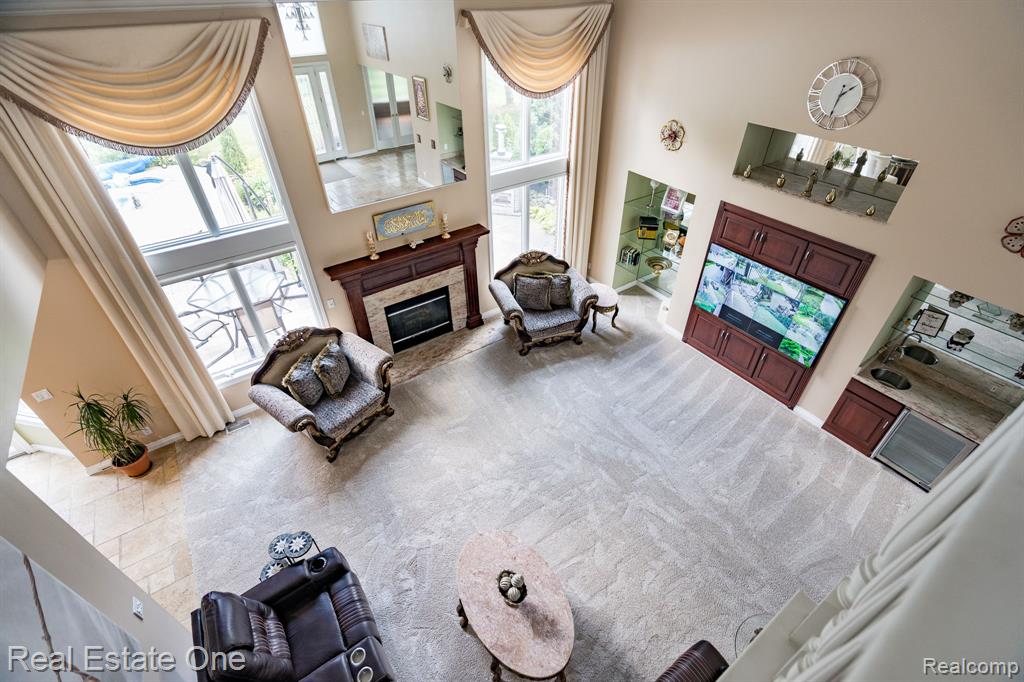 6120 EVANSWOOD Road, Troy, MI, 48085