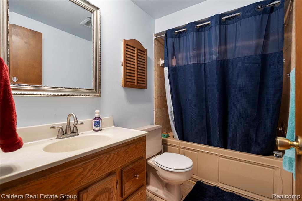 5781 Harlowe Drive, Shelby Twp, MI 48316 — Photo 22