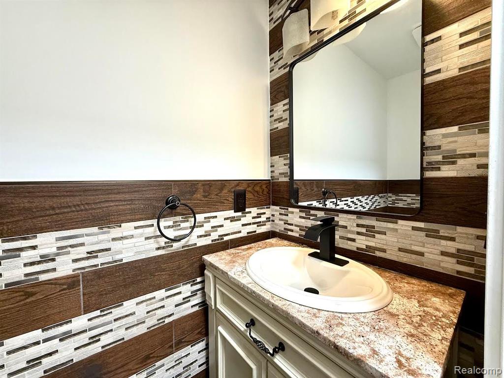 6505 POCAHONTAS Street, Westland, MI — Photo 23