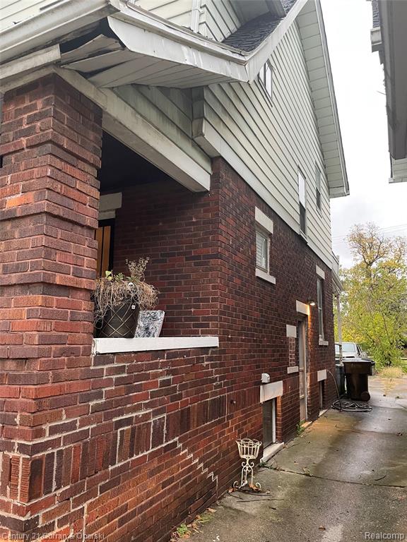 2688 W Philadelphia Street W, Detroit, MI 48206 — Photo 2