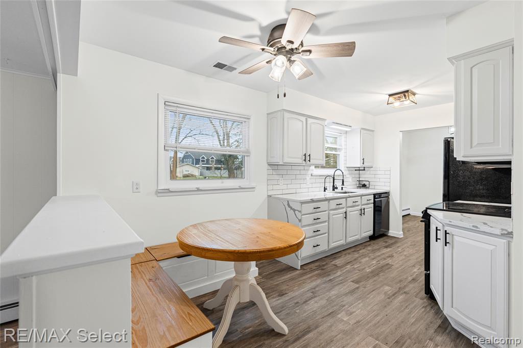 2461 N Long Lake Road, Fenton, MI 48430 — Photo 12
