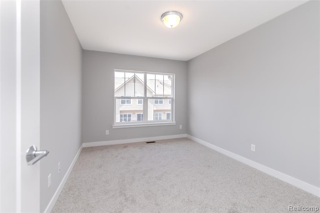 25495 GRANDVIEW Lane, 25, Novi, MI — Photo 63