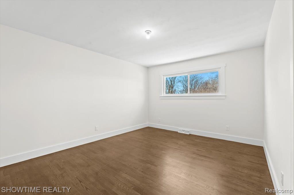 7100 DEWEESE Road, Jackson, MI 49201 — Photo 31