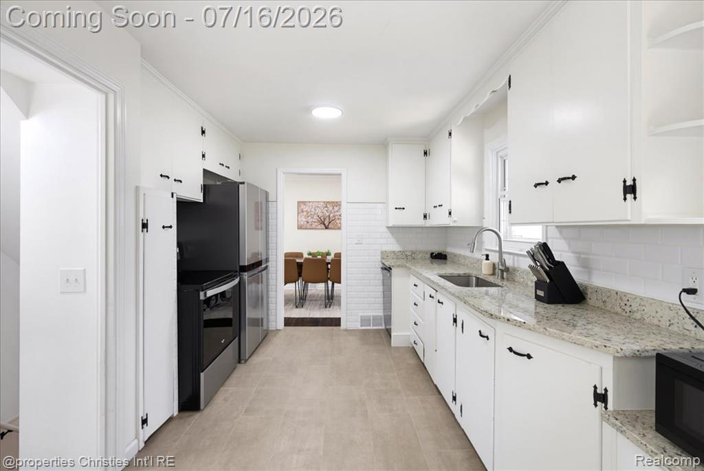 26642 York Road, Huntington Woods, MI — Photo 15