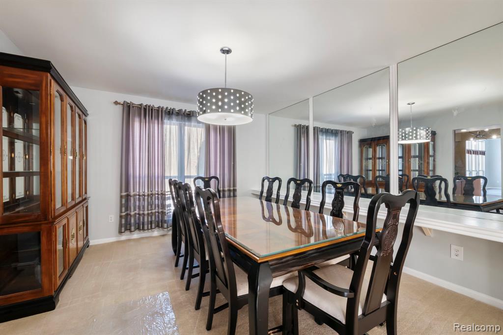 7956 Billingham Road, West Bloomfield, MI 48324 — Photo 11