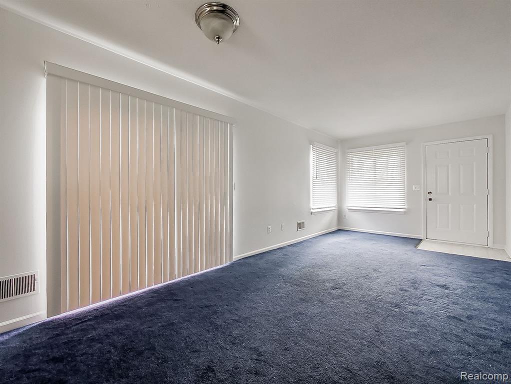 23490 STOFLET Lane, Trenton, MI 48183 — Photo 5