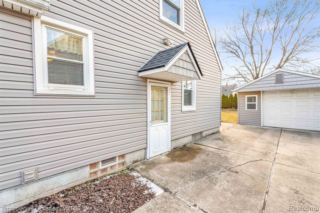 4155 TYLER Avenue, Berkley, MI 48072 — Photo 31