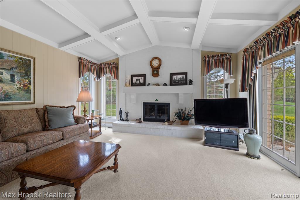 1818 Argosy Court, Bloomfield, MI 48302 — Photo 9