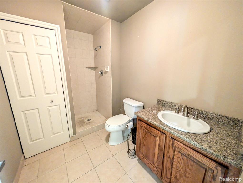 16012 Moross Road, Detroit, MI 48205 — Photo 17