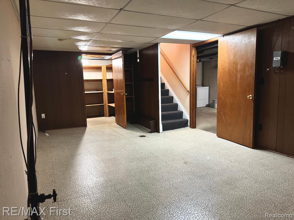 4826 BATES Drive, Warren, MI 48092 — Photo 16