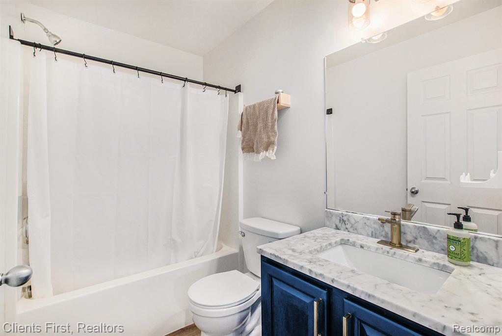 1441 Duncan Drive, Chelsea, MI 48118 — Photo 16
