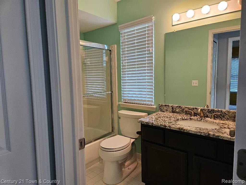1926 OTTER POND Lane, Canton, MI 48188 — Photo 17