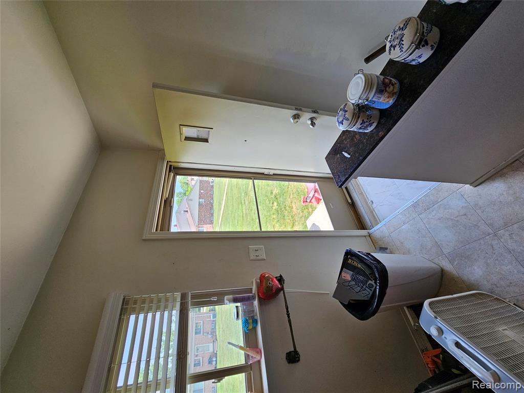 9700 Pine Street, Taylor, MI 48180 — Photo 20