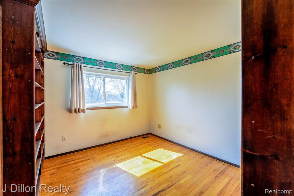42807 SAXONY Road, Canton, MI 48187 — Photo 44