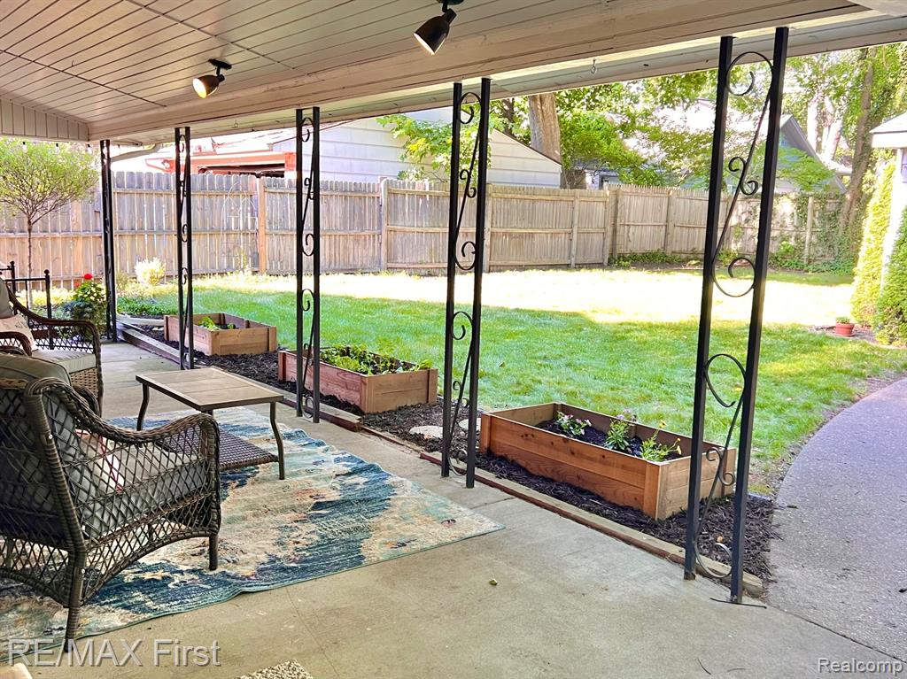 908 Marywood Drive, Royal Oak, MI 48067 — Photo 25