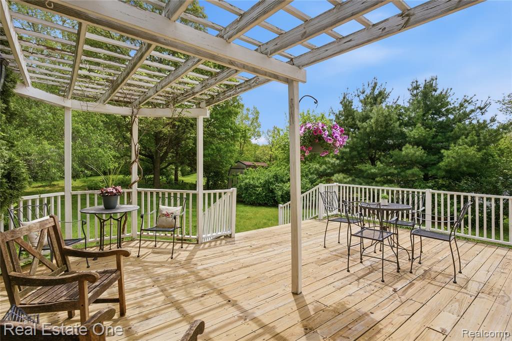 415 Ventnor Commons, Howell, MI 48843 — Photo 28