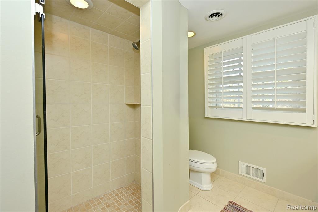 533 Westwood Drive, Birmingham, MI 48009 — Photo 28