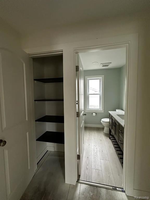 1449 BENVENUE Street, Sylvan Lake, MI 48320 — Photo 10