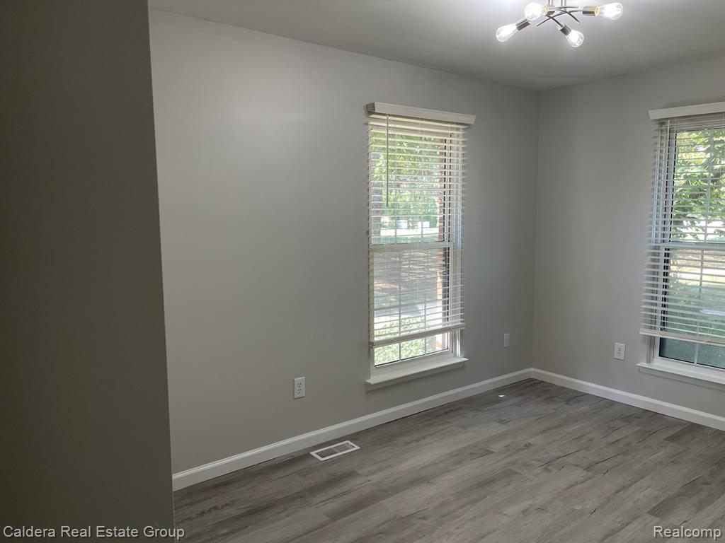 39563 Heatherheath Drive, Clinton Twp, MI 48038 — Photo 9
