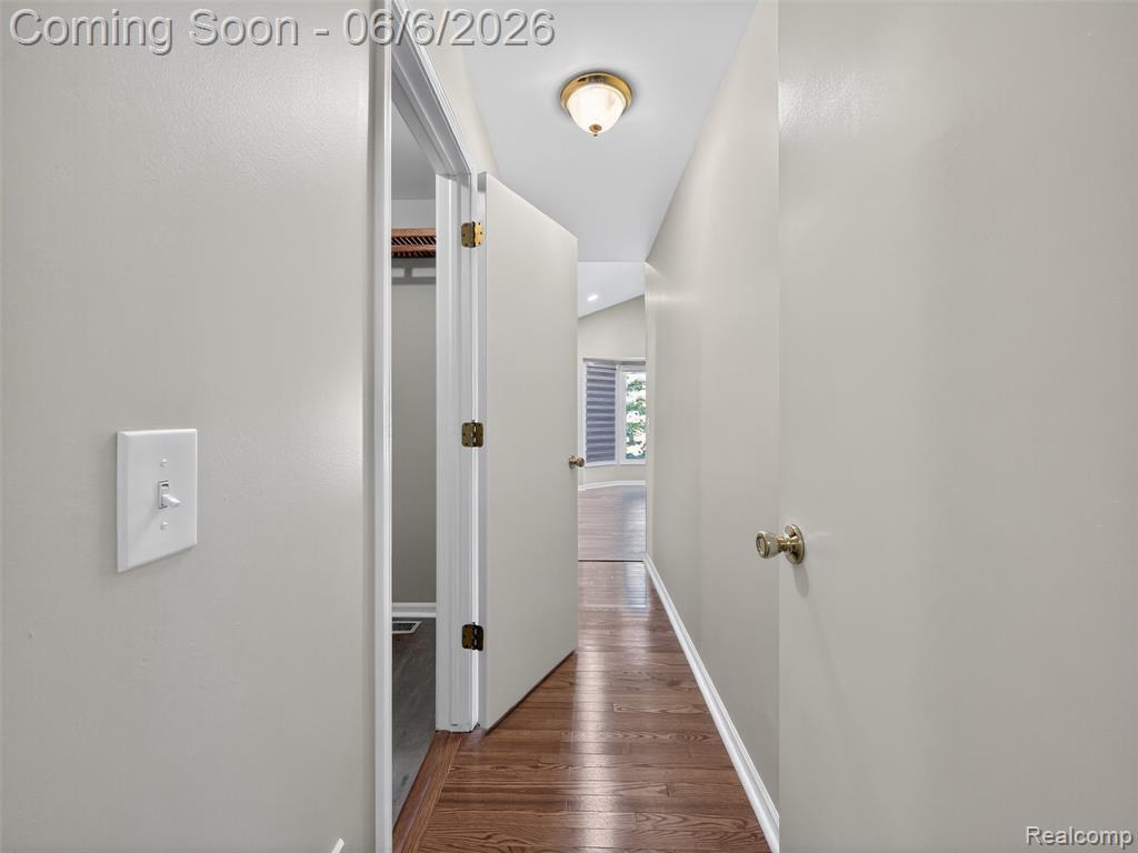 41599 Red Oak Drive, Sterling Heights, MI 48314 — Photo 32