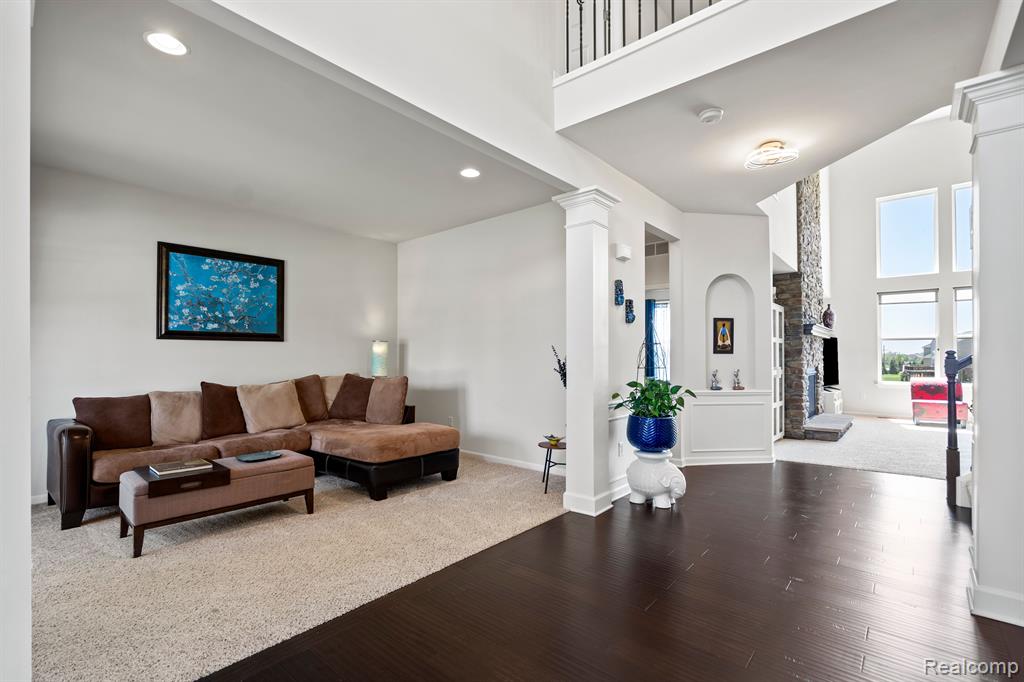 4562 Cloverdale Court, Lake Orion, MI — Photo 8