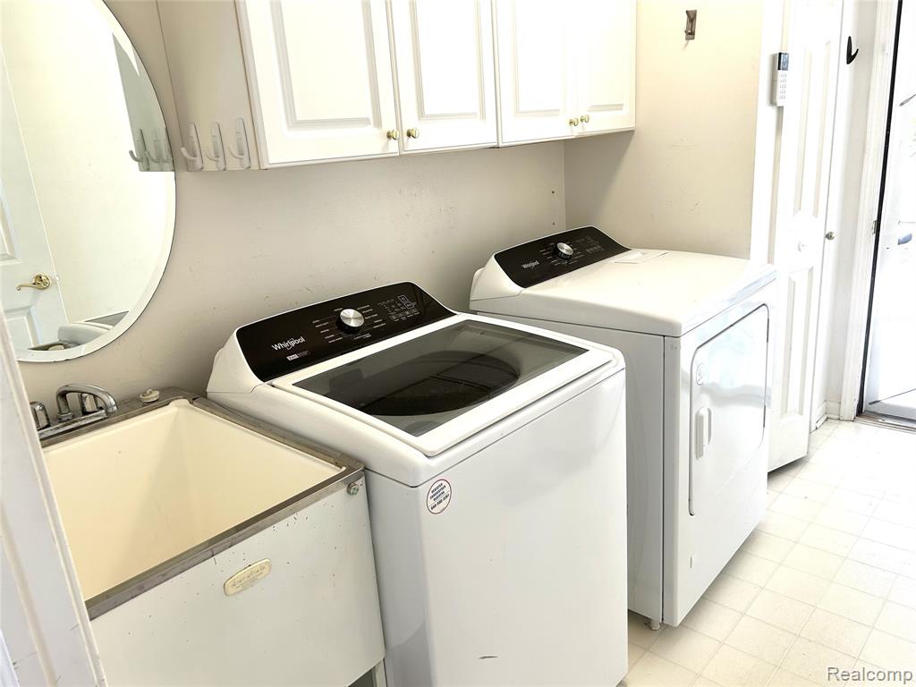 4197 Lake Forest Drive E, Ann Arbor, MI 48108 — Photo 11