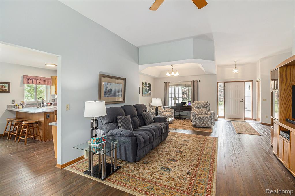 6268 Hazard Road, Fenton, MI 48430 — Photo 23