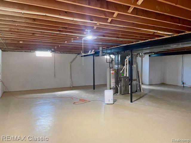 15428 WINCHESTER Drive, Plymouth, MI 48170 — Photo 17