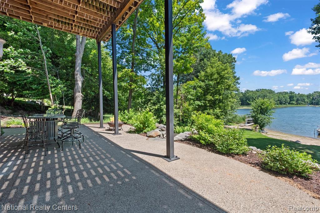 5619 Lakeview Boulevard, Goodrich Vlg, MI — Photo 44
