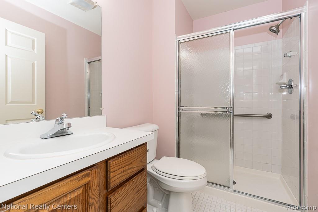 906 Wexford Way, 3, Rochester Hills, MI 48307 — Photo 13