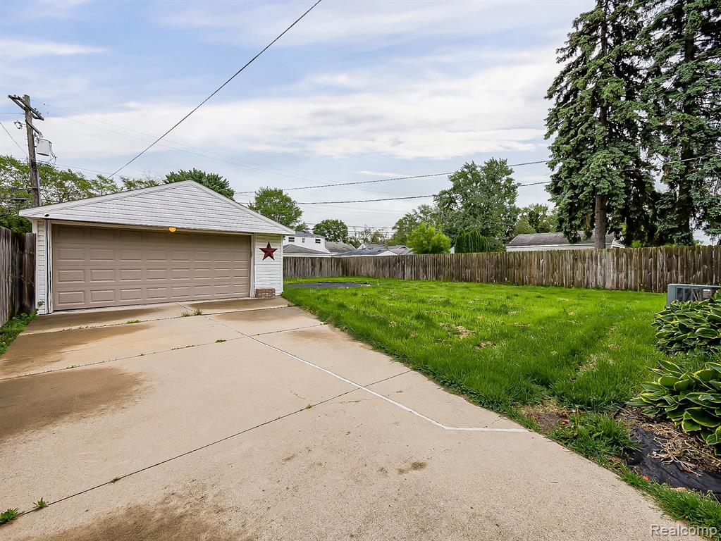 7785 Huron Street, Rockwood, MI — Photo 27